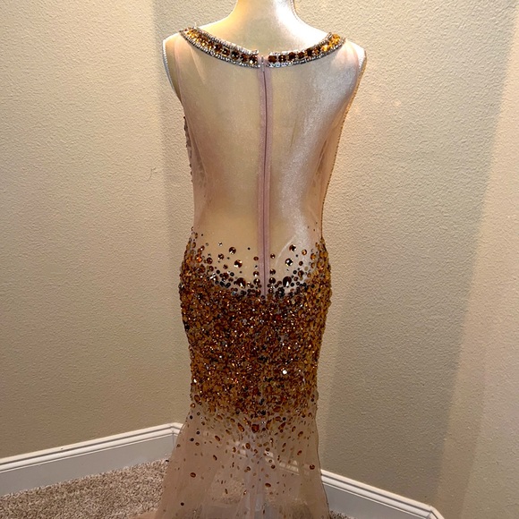Stunning and rare Sheer Illusion Jovani embellished gown, sz 4 - Picture 6 of 13